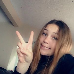 Meet your Posher, Raulaya